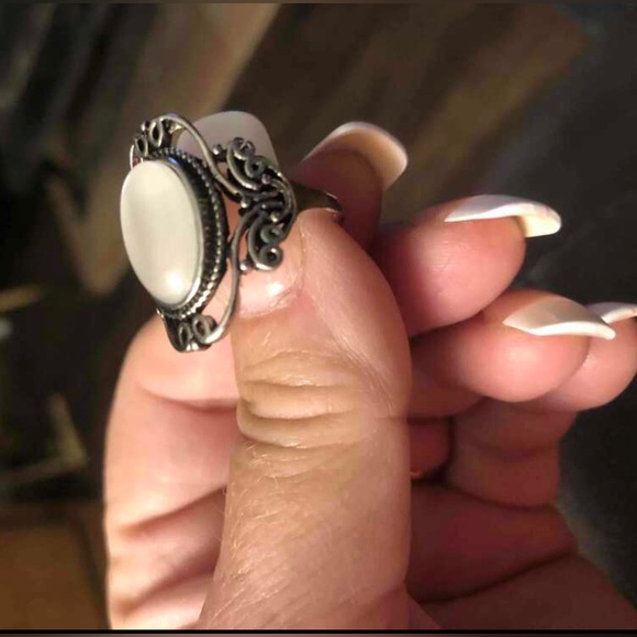 Oval Antique Silver Vintage Look Ring - Picture 8 of 12